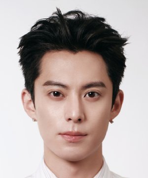 Wang Hedi (Dylan Wang)